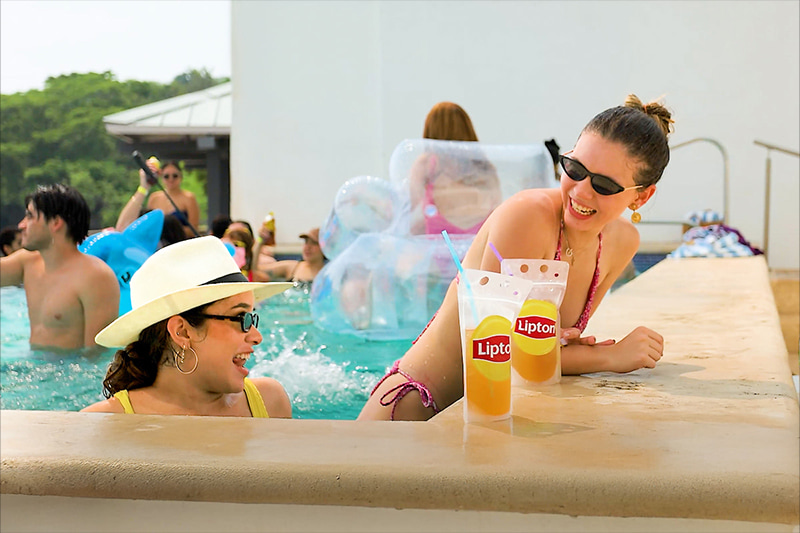 Lipton — Activación costera influencers