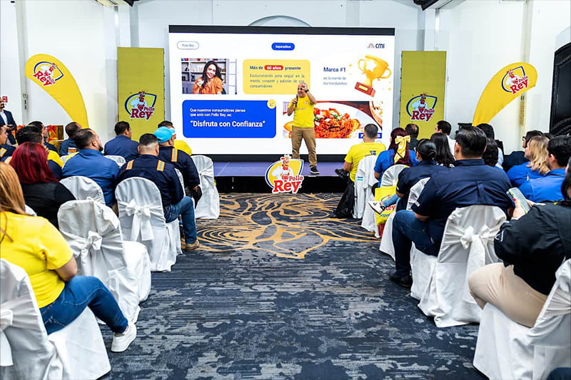 Pollo Rey / Corona — Activación de marca