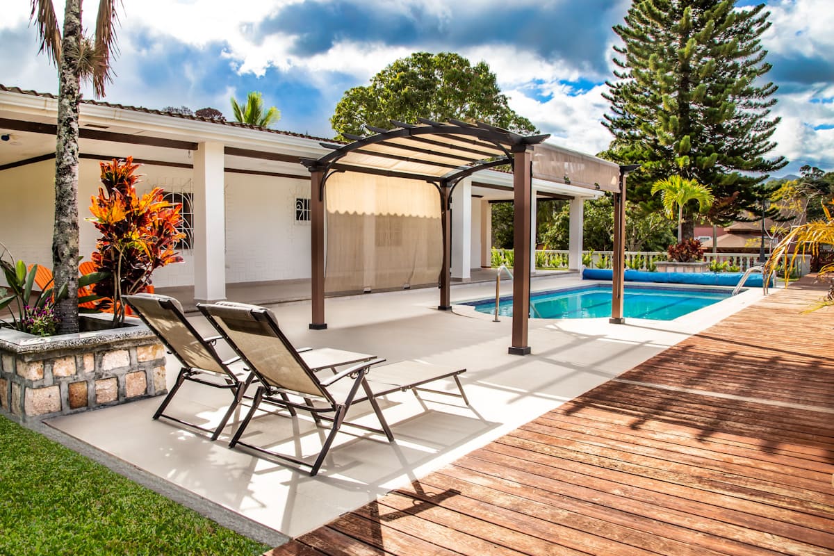 Real Estate — Interiores de lujo